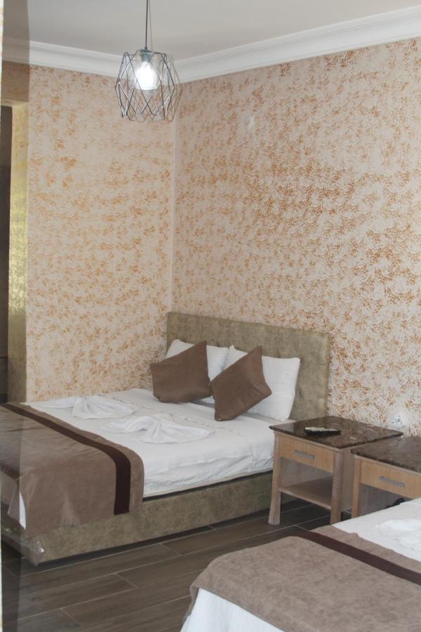 Ozgur Hotel Isiklar Antalya Ngoại thất bức ảnh