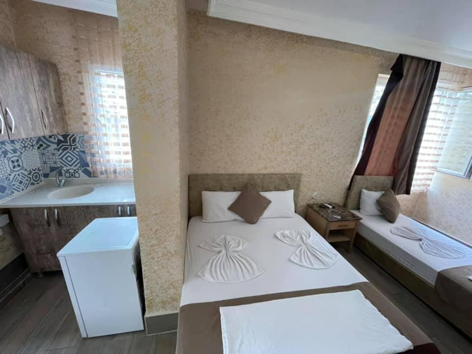 Ozgur Hotel Isiklar Antalya Ngoại thất bức ảnh